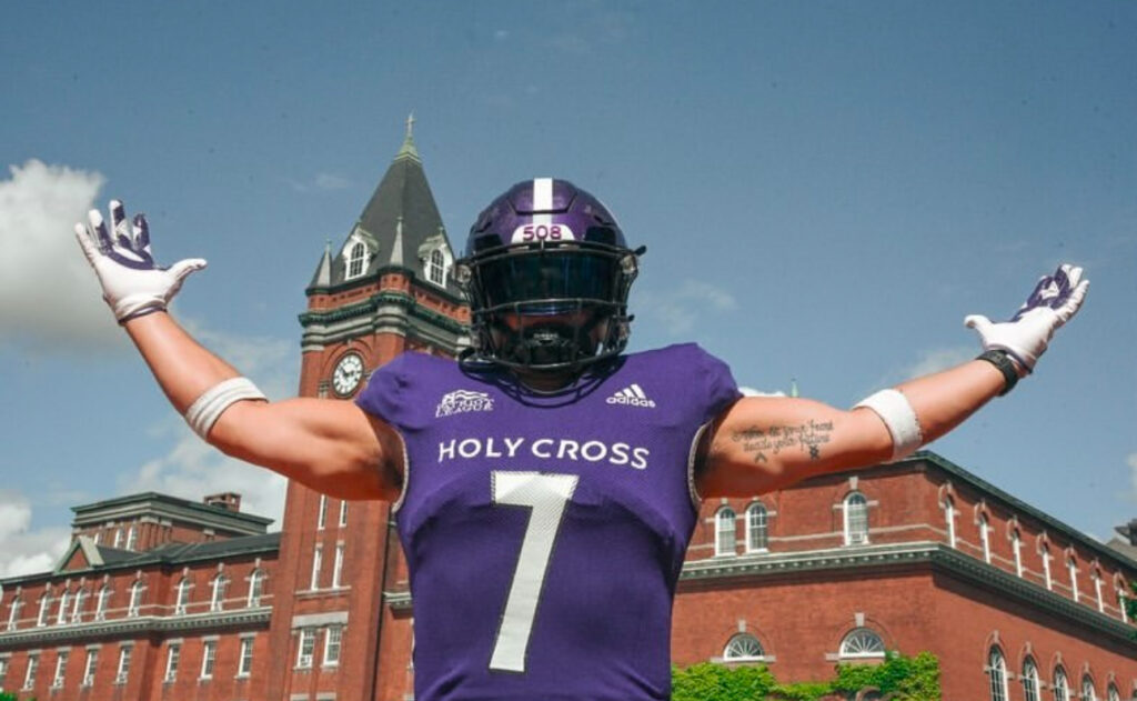 Discover the rising linebacker prospect, Frankie Monte. Learn about his athleticism, football IQ, and leadership on and off the field.