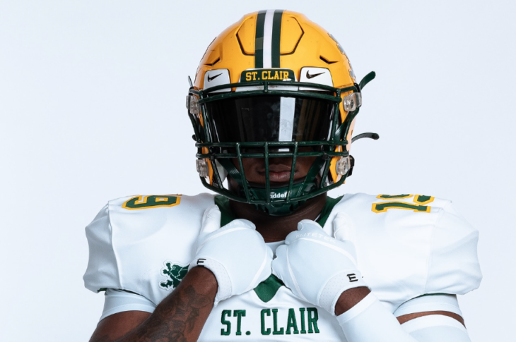 Learn more about Chartez Wiley, a top prospect in the 2025 NFL Draft. Discover his skills as a MLB/OLB and his ability to disrupt the game.