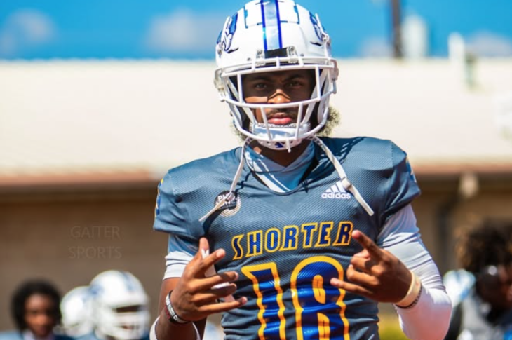 Find out why Johnny Davis is a player to watch in the 2025 NFL Draft. Learn about his strengths and what makes him stand out from the rest.