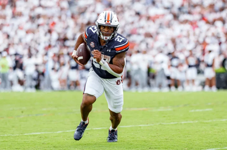 Meet Jarquez Hunter, Auburn's standout RB known for his impressive stats and powerful performance on the field.