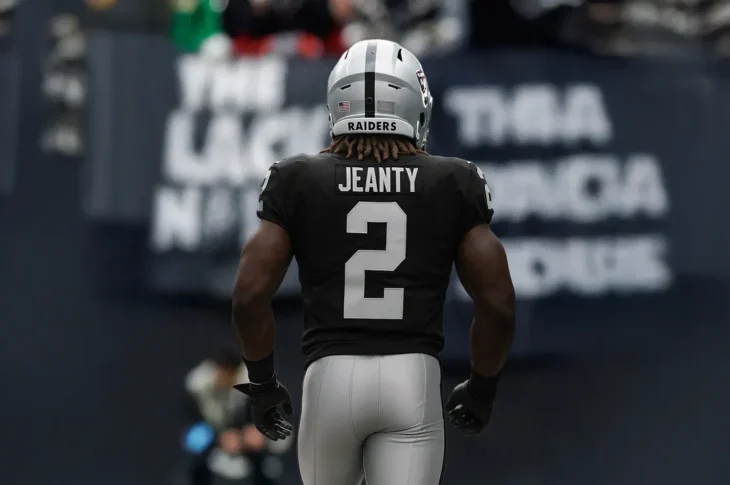 2025 Offensive Rookie of the Year Race: Jeanty Leads, Ward Close Behind