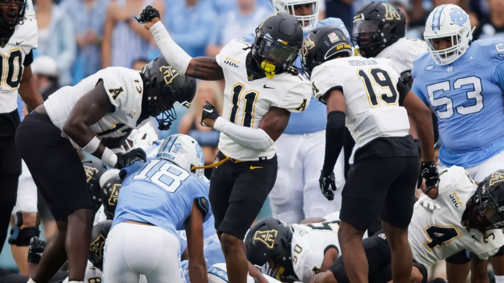 Explore the impressive career of Jordan Favors, a top defensive back with All-Sun Belt honors and clutch performance skills.
