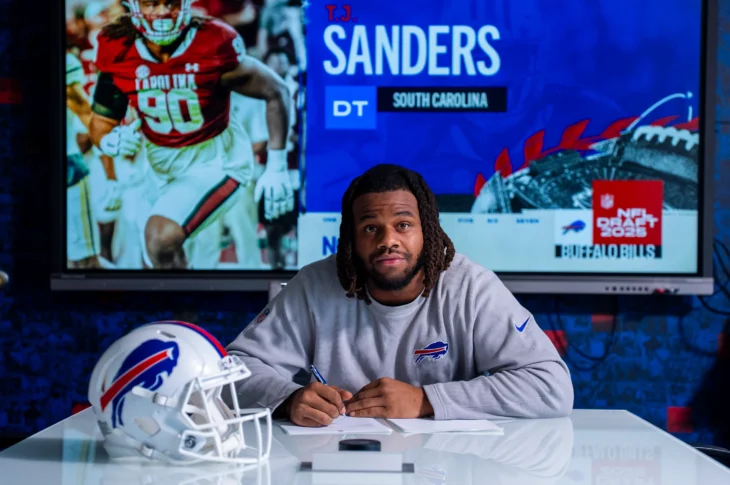How NIL and Revenue Sharing Are Reshaping NFL Rookie Contracts by: Joshua Parker X:JoshSpeaksSports Instagram: @parkjoshh