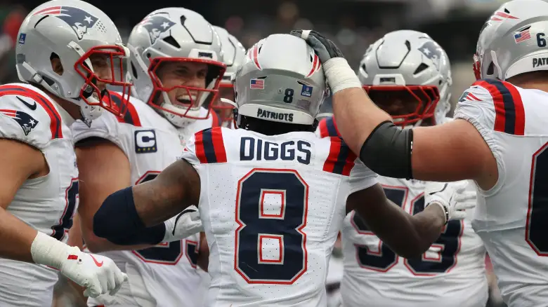 Patriots clinch AFC East, and will Stefon Diggs reach 1k yards this season?
