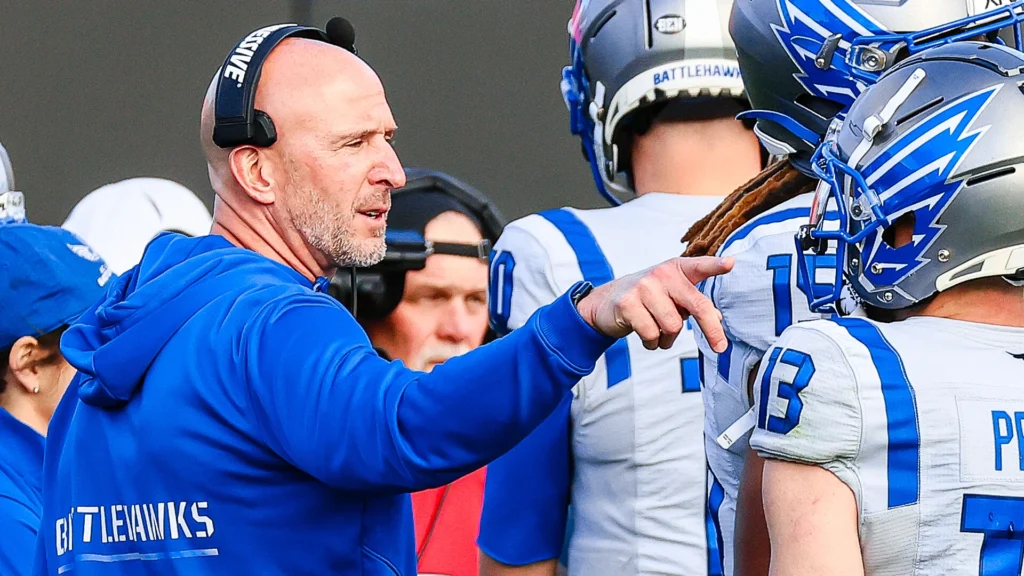 Battlehawks beat the DC Defenders without their best player in the line-up