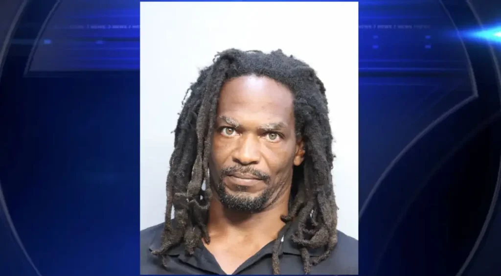 Former NFL Star Accused of Brandishing Knife, Threatening Man on Bus