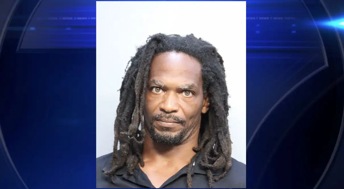 Former NFL Star Accused of Brandishing Knife, Threatening Man on Bus