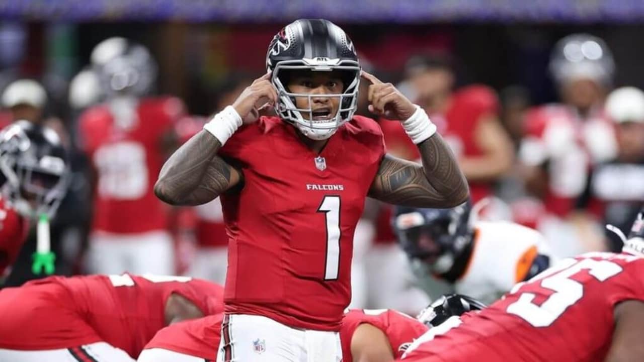 Tua Tagovailoa Suffers Oblique Injury Ahead of Steelers Matchup